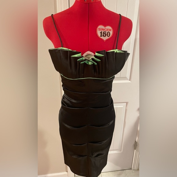 Y2k 90s Black & Lime Green Satin Ruched Sleeveless Mini Dress - Picture 4 of 16